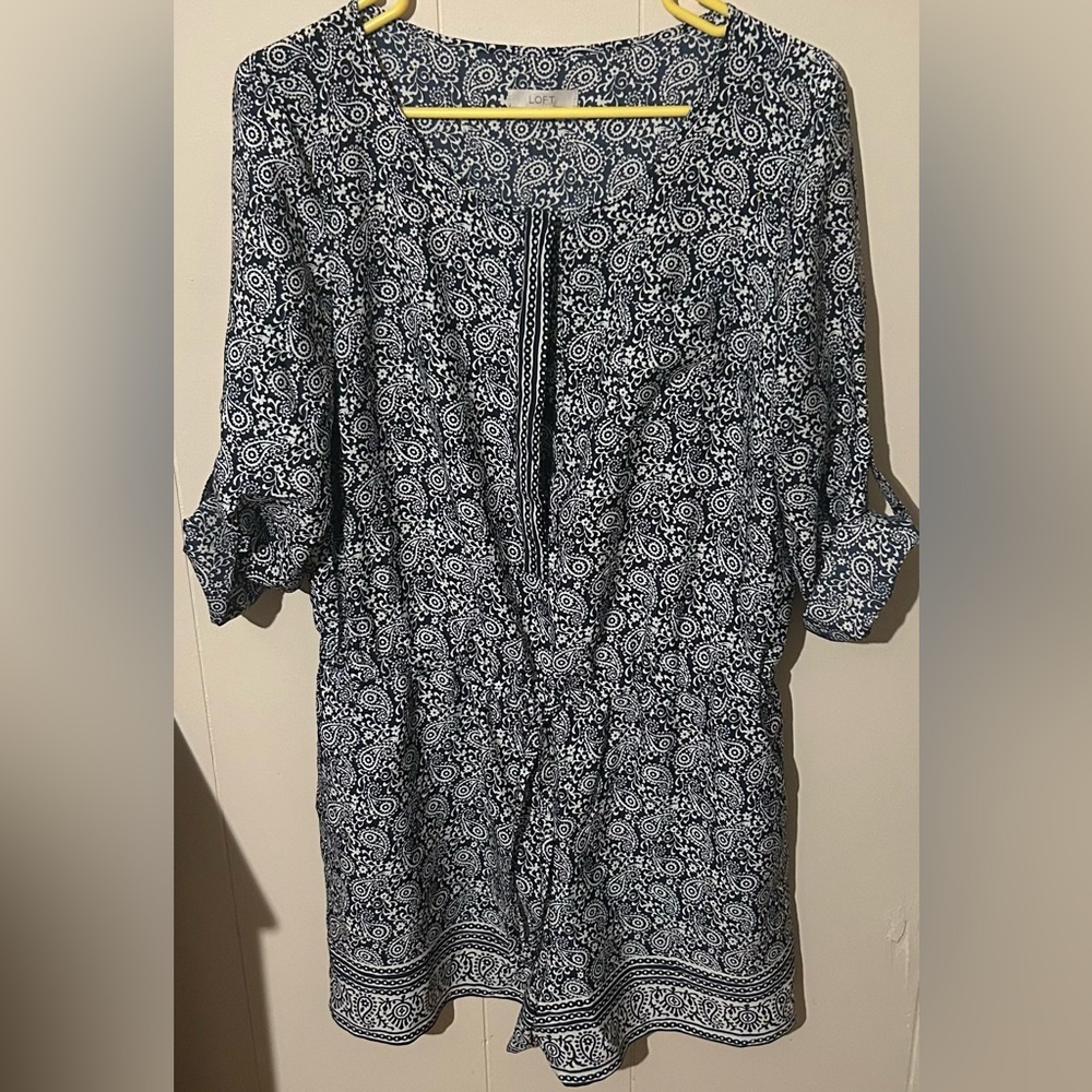 Loft Size 6 Black & White 3/4 sleeve Romper